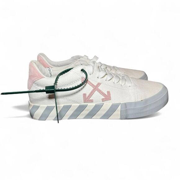 Off-White Shoes - Off-White Vulcanized Low Top Sneakers White Pink Arrow Size 41 – Virgil Abloh